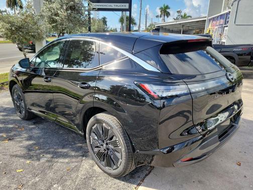Black 2026 Nissan Murano Platinum