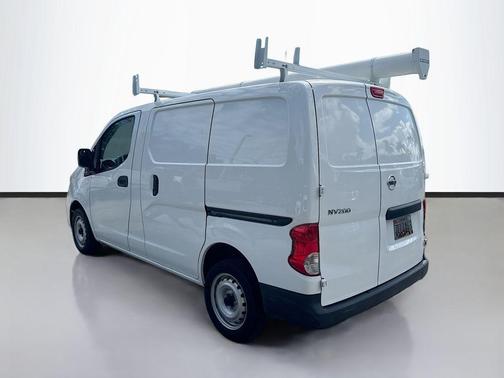 2021 Nissan NV200 S
