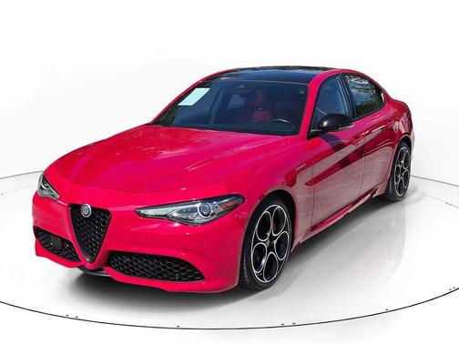 2022 Alfa Romeo Giulia Veloce