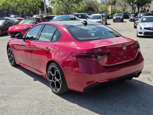 2022 Alfa Romeo Giulia Veloce