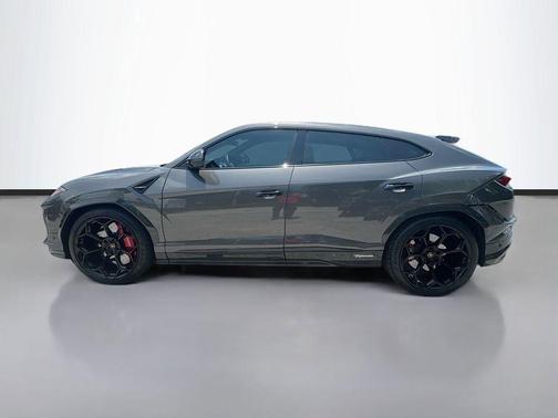 2024 Lamborghini Urus Performante