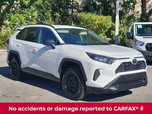 2019 Toyota RAV4 LE