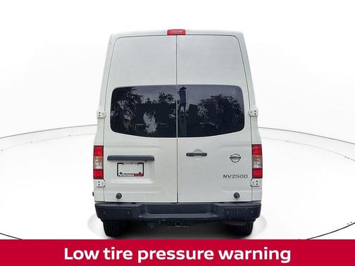 Glacier White 2021 Nissan NV Cargo NV2500 HD SV V6/SV V8