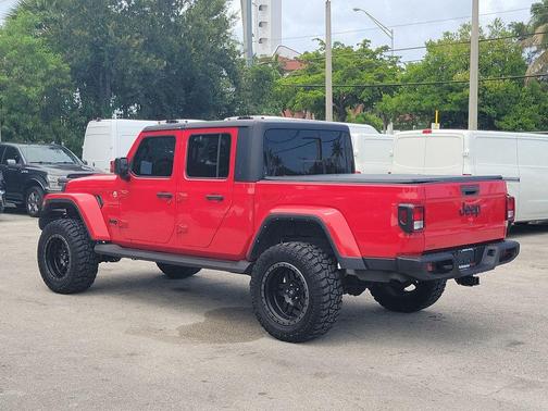 Firecracker Red Clearcoat 2021 Jeep Gladiator Sport
