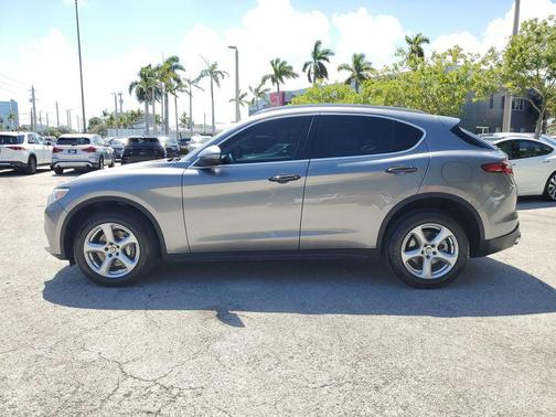 2018 Alfa Romeo Stelvio Base