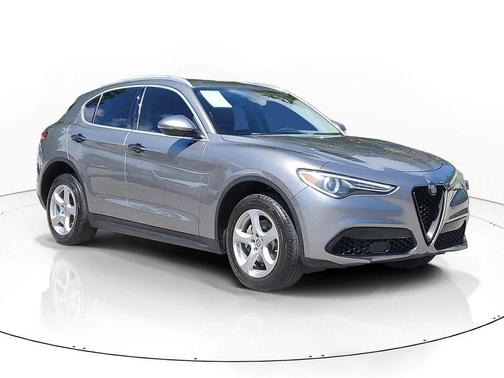 2018 Alfa Romeo Stelvio Base