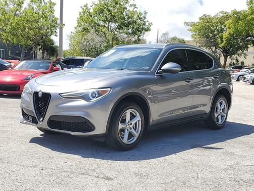 2018 Alfa Romeo Stelvio Base