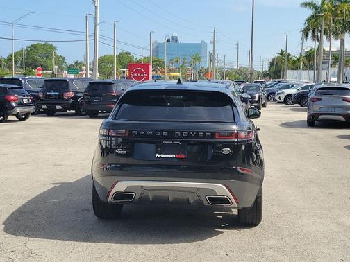Santorini Black 2018 Land Rover Range Rover Velar P380 SE R-Dynamic