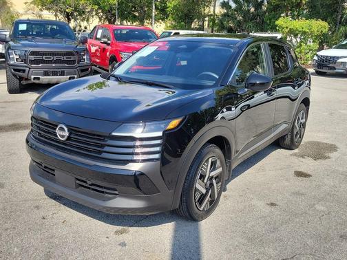 2025 Nissan Kicks SV