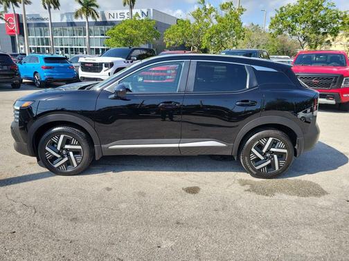 2025 Nissan Kicks SV