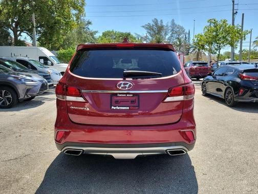 Regal Red Pearl 2017 Hyundai SANTA FE SE
