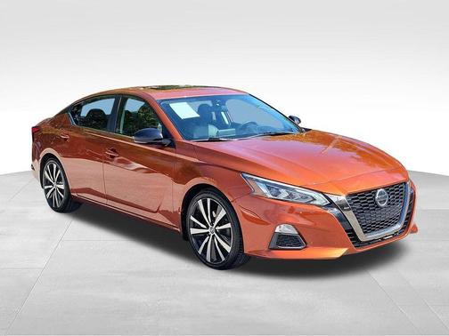 Sunset Drift Chromaflair 2020 Nissan Altima 2.5 SR
