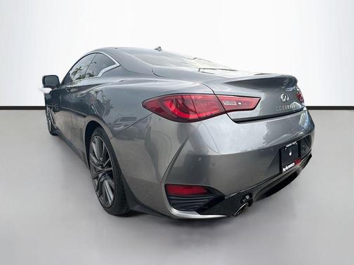 2017 INFINITI Q60 3.0t Red Sport 400