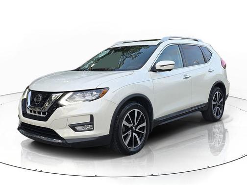 White 2019 Nissan Rogue SL