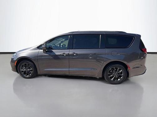 2021 Chrysler Pacifica Touring