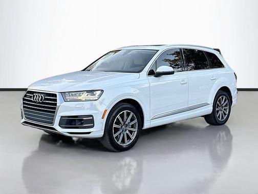 2019 Audi Q7 55 Premium Plus