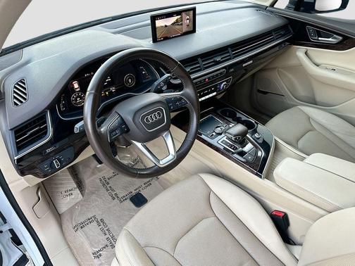 2019 Audi Q7 55 Premium Plus