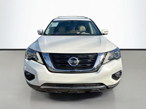 2020 Nissan Pathfinder Platinum