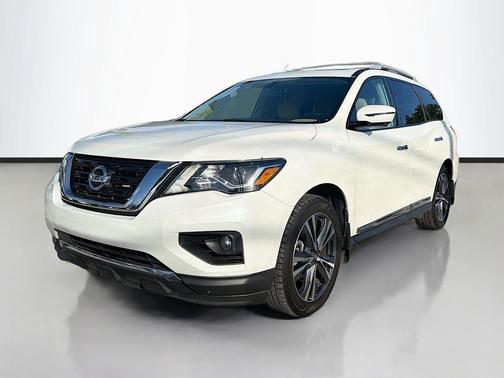 2020 Nissan Pathfinder Platinum
