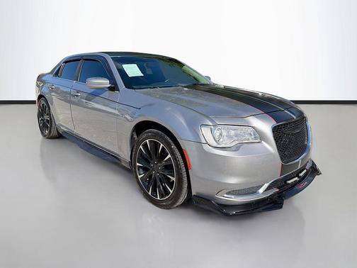 2016 Chrysler 300 Limited