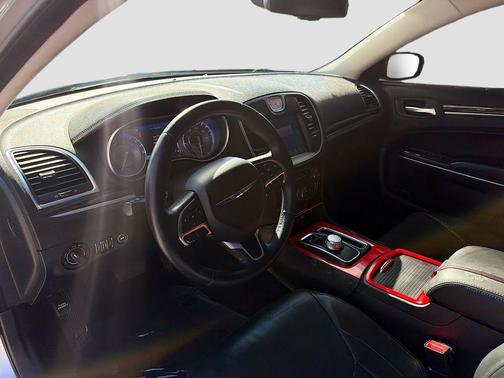 2016 Chrysler 300 Limited