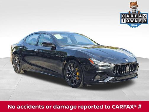 Black 2022 Maserati Ghibli Modena Q4
