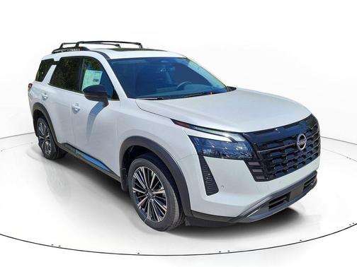 Everest White P 2026 Nissan Pathfinder Platinum SUV