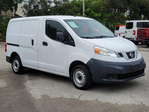 2017 Nissan NV200 S