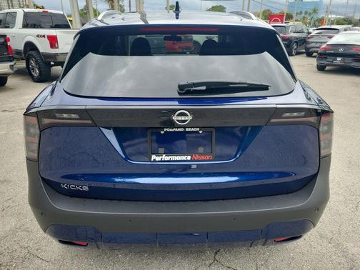 Deep Blue Pearl 2026 Nissan Kicks SV