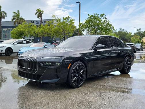 Black Sapphire Metallic 2025 BMW 760 760i xDrive