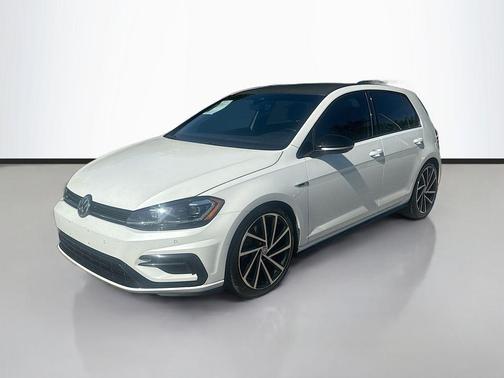 2019 Volkswagen Golf R 2.0T w/DCC & Navigation