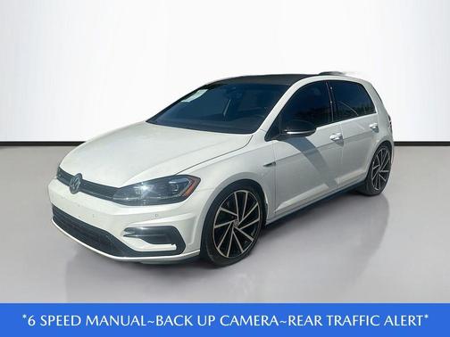 2019 Volkswagen Golf R 2.0T w/DCC & Navigation