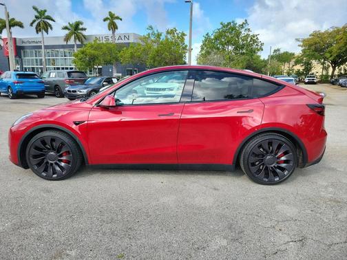 Red Multi 2023 Tesla Model Y Performance