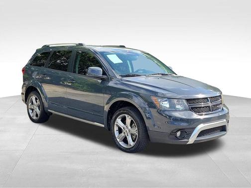 Bruiser Gray Clearcoat 2017 Dodge Journey Crossroad