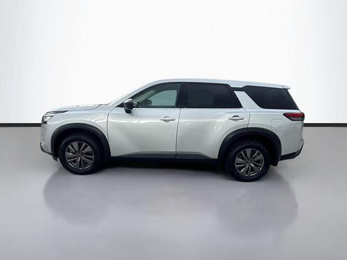 2024 Nissan Pathfinder S