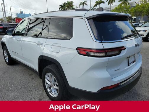 Bright White Clearcoat 2023 Jeep Grand Cherokee L Laredo