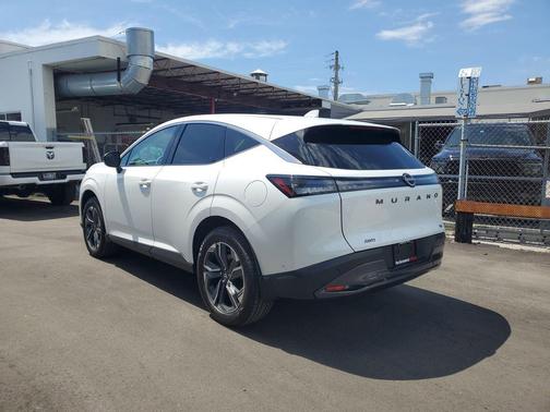 2025 Nissan Murano SL