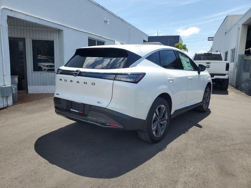 2025 Nissan Murano SL