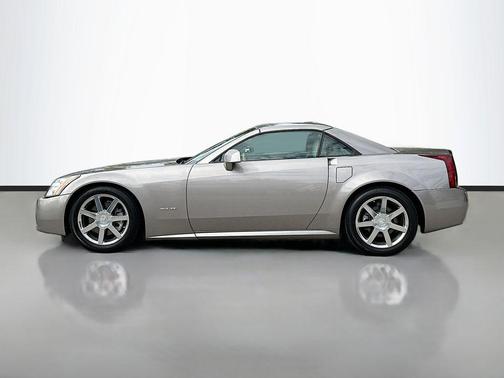 2004 Cadillac XLR Base