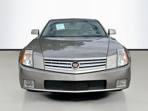 2004 Cadillac XLR Base