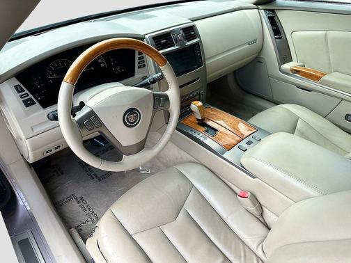 2004 Cadillac XLR Base