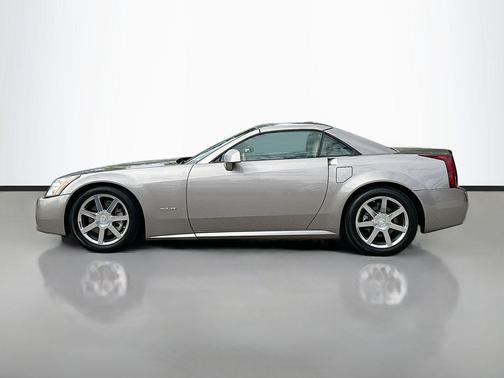 2004 Cadillac XLR Base