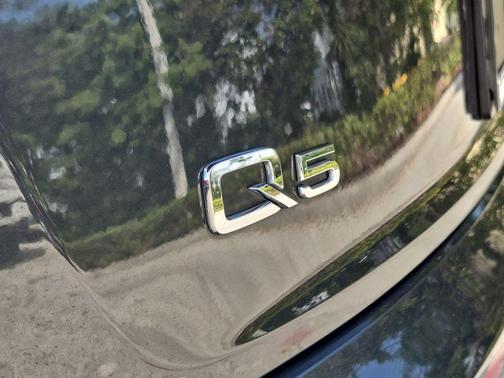 2018 Audi Q5 2.0T Premium Plus