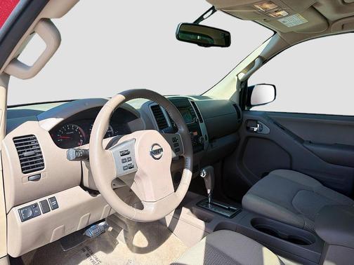 2017 Nissan Frontier SV