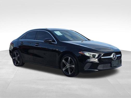 Cosmos Black Metallic 2020 Mercedes-Benz A-Class A 220 4MATIC