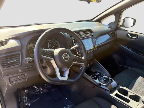 2021 Nissan Leaf SV PLUS