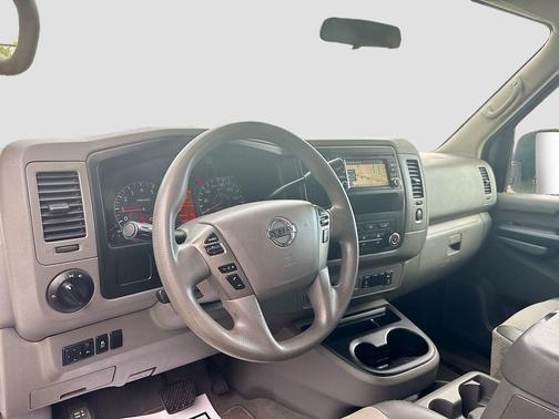 2017 Nissan NV Passenger NV3500 HD SV V6/SV V8