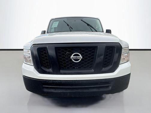 2017 Nissan NV Passenger NV3500 HD SV V6/SV V8