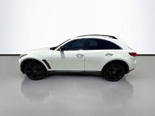 2017 INFINITI QX70 Base