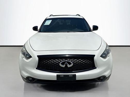 2017 INFINITI QX70 Base